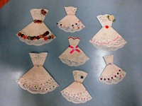 レースペーパーでドレス作り Terakoya活動日記 コープの子育て支援事業 Terakoya
